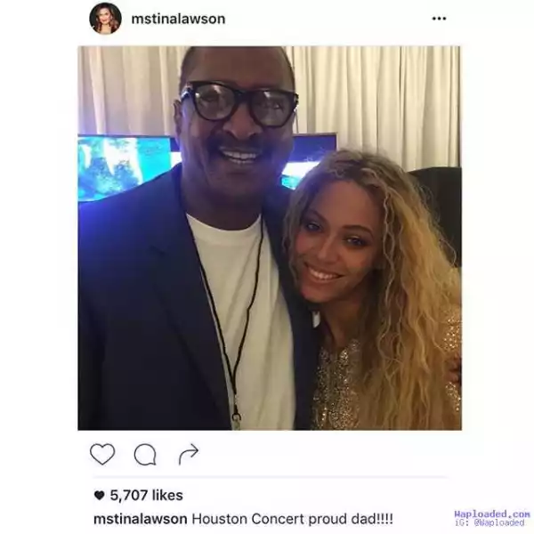 Photo: Beyonce And Her Dad Reunit & Pose Together At Her Houston Show
